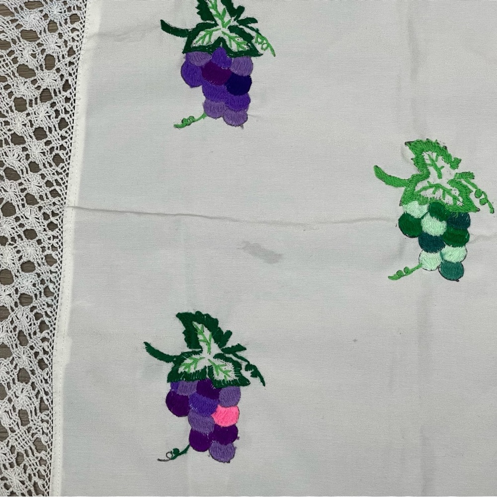 Grapes Embroidered Cloth Napkin Tortilla Warmer Servilleta - Picture 4 of 8